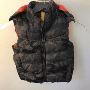 ZARA Kids camo vest